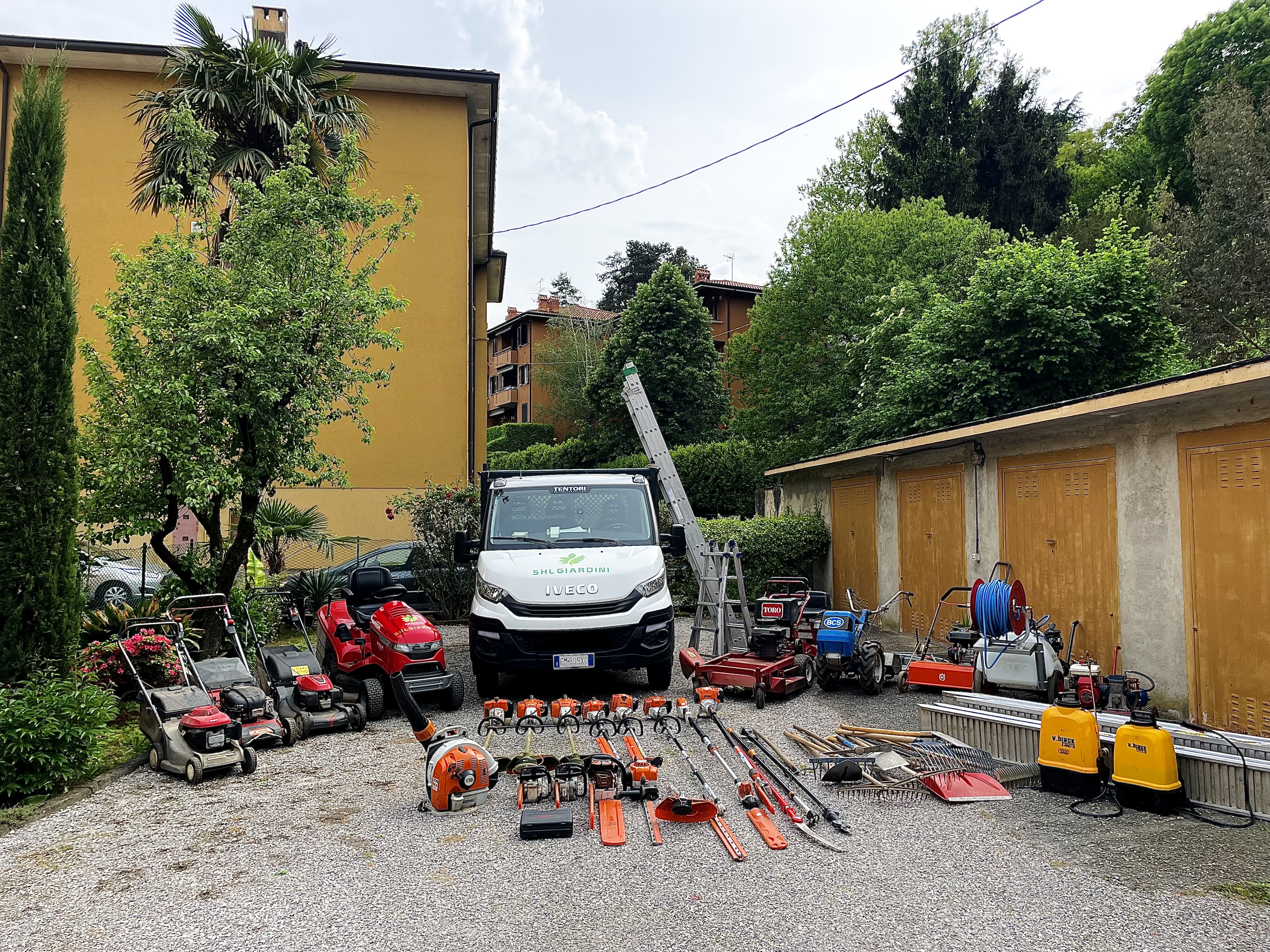 SHL GIARDINI — parco mezzi e attrezzature
